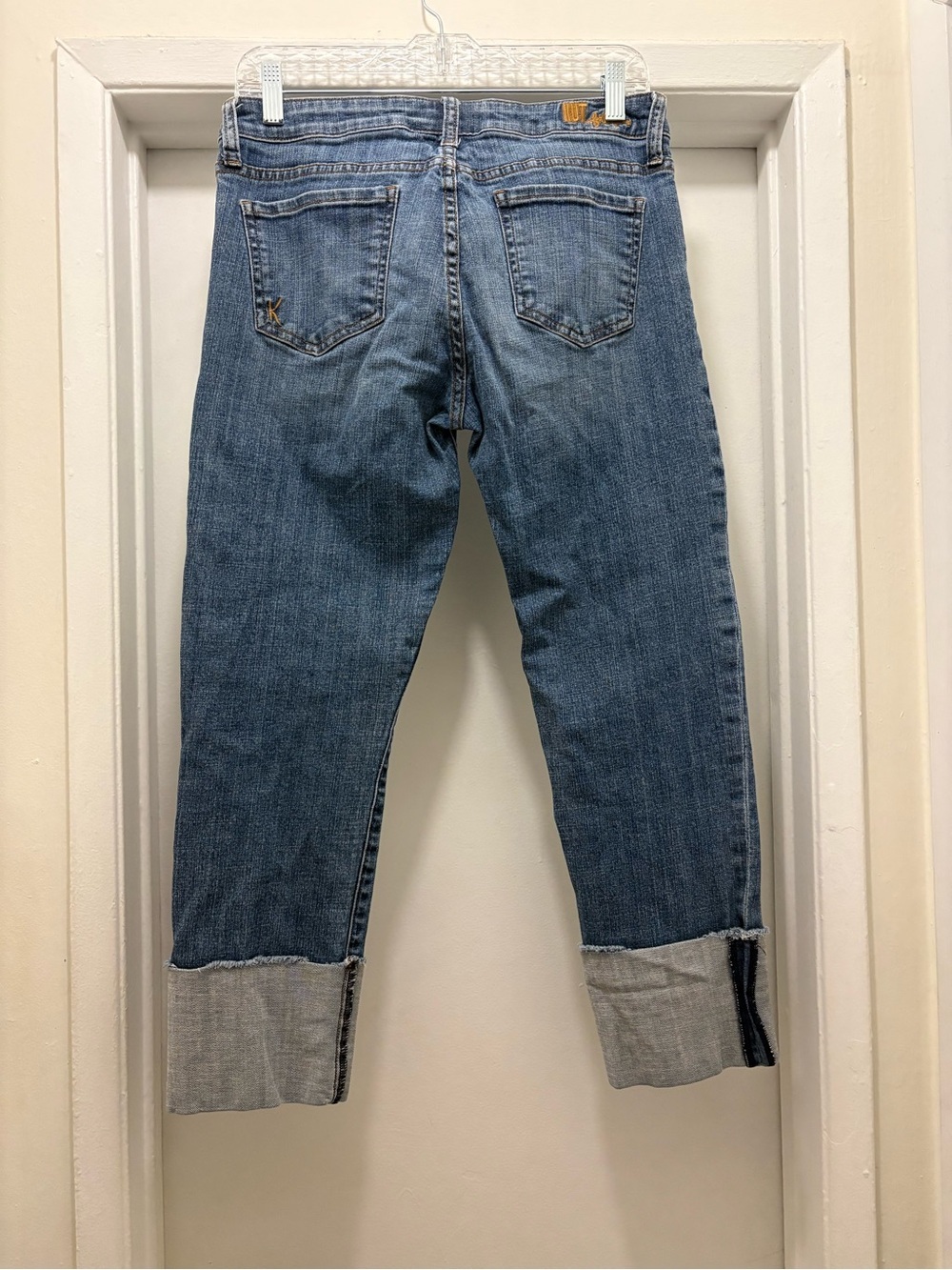 Kut from the Kloth Cameron Straight Leg Crop Jeans Blue Wash, Cuffed Women’s 6 - Picture 3 of 15